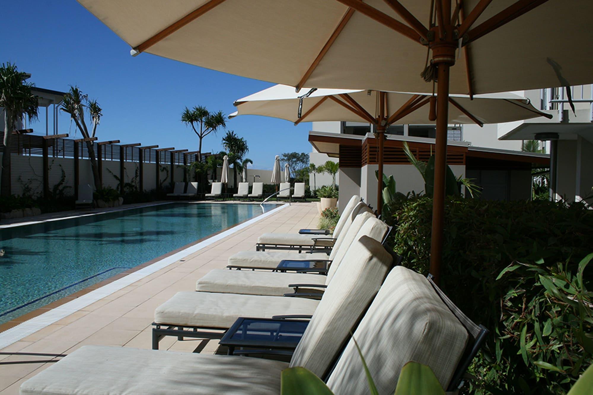 เป็ปเปอร์ ซอลต์ รีสอร์ต แอนด์ สปา คิงส์คลิฟ Hotel ภายนอก รูปภาพ The pool at the hotel